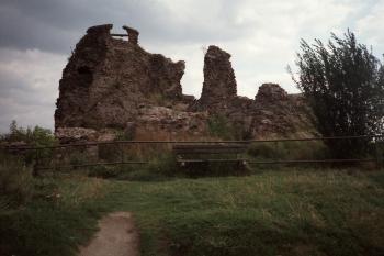 Zřícenina hradu Lichnice (© Vlastislav Mareček, 07/1989)
