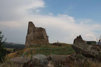 zřícenina hradu Lichnice (© Vlastislav Mareček, 08/2015)