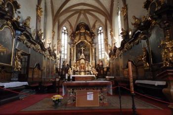 Pohled do presbytáře (© Johannes Cladis, 05/2016)