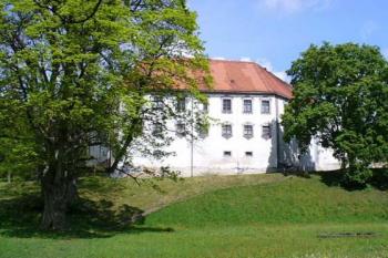 Chanovice - zámek (© Pavel Jarý,  08.05.2007)