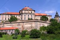 klášter premonstrátek s kostelem sv. Václava a Panny Marie