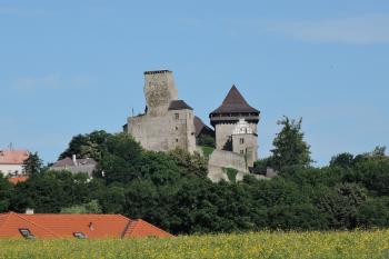 Lipnice nad Sázavou pohled na hrad (© aleshwarrior, 07/2015)