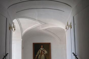 Starý zámek Jevišovice - reprezentační schodiště (© Jiří Černý, 05/2017)