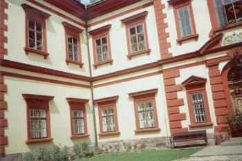 Zámek (© Radmila Chalupová 08/2002)