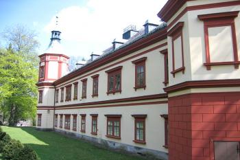 Pohled na zámek z parku ze severozápadní strany ( © Pavel Vítek 05/2006)