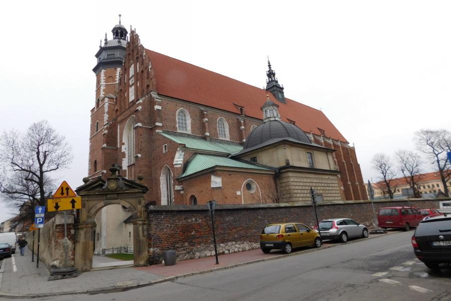  klášter řeholních kanovníků lateránských s kostelem Božího Těla
