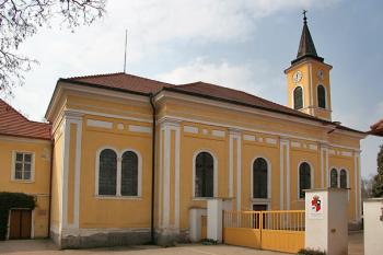 Kostel ( © Luděk Pitter 03/2007)