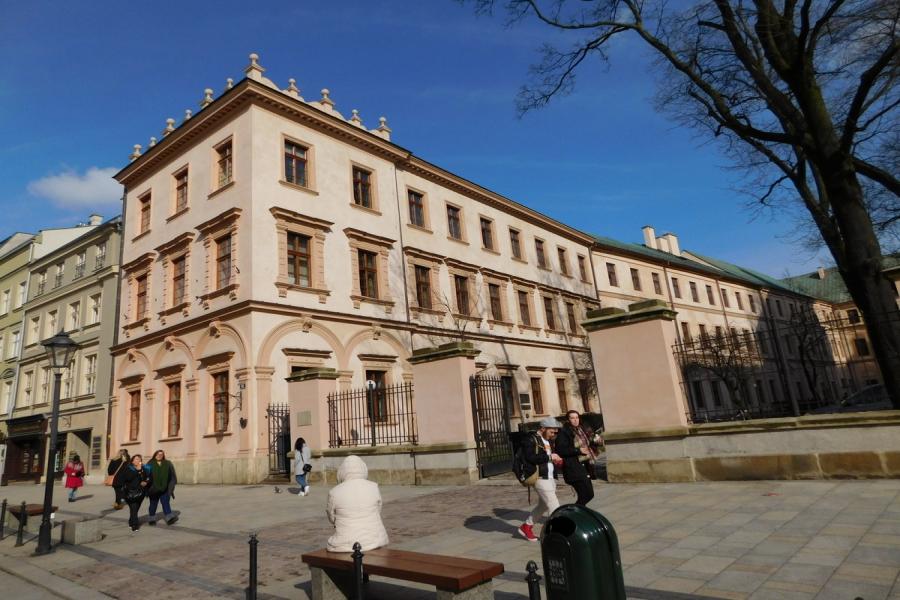  Collegium Broscianum