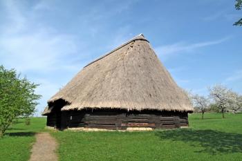 historická stodola v areálu skanzenu (© Jan P. Štěpánek 04/2013)