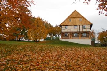 Dům z Jílového (© Vladimír Rišlink, 10/2012)