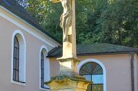 kříž u kaple