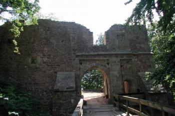 Brána (2003 © Václav Hájek)
