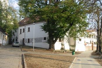 pohled od západu. (© D Dohňanský, 11/2014)