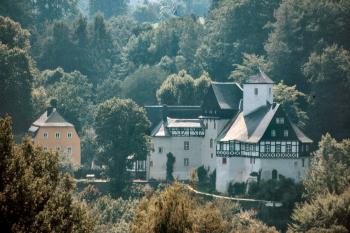 Rauenstein (© CC BY-SA 3.0 08/2005 Liesel)