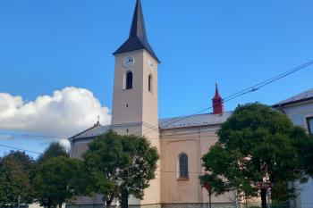 Kostel Navštívení Panny Marie v Ženklavě (© Ivo Rozehnal  10/2026)