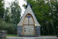 Hložecká kaple Panny Marie, Královny míru