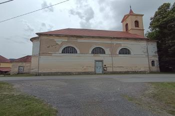 pohled na kostel ze severu (© Jaroslav Špiroch  6/2026)