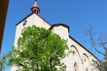 kostel Narození Panny Marie (© František Kinař, 04/2012)