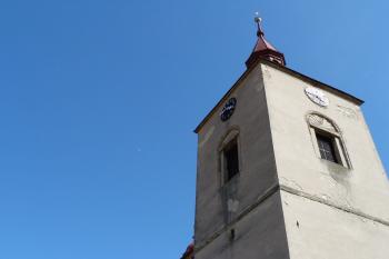 kostel Narození Panny Marie (© František Kinař, 04/2012)