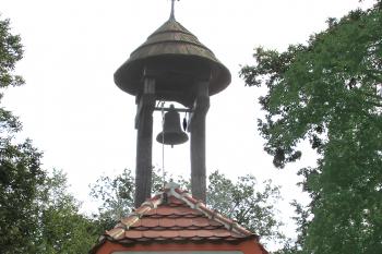 Kaple Nejsvětější Trojice v Oboře, místní části Doks. (© Pavel Vítek  09/2026)