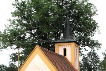 Kaple Nanebevzetí Panny Marie v Maršově, místní části Malšic v okrese Tábor. (© Pavel Vítek  08/2024)