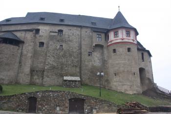 Hrad od východu ( © Ivan Grisa 11/2009)