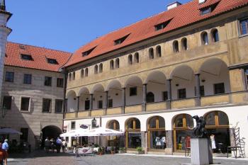 Palác Granovských v severozápadní části Týna ( © Jan P. Štěpánek 07/2007)