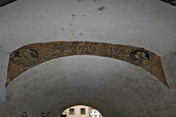 renesanční freska v průjezdu od Staroměstského náměstí ( © Pavel Zany Komárek 27.2. 2007)