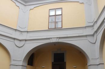 Nádvoří (© Johannes Cladis, 01/2016)