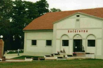 Kočárovna (© Iva Synková 2000)