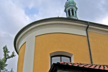 Kostel Povýšení sv. Kříže v Praze-Vinoři ( © Pavel Vítek 04/2009)