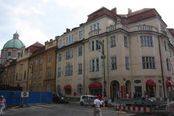 Budovy kláštera od severovýchodu ( © Ivan Grisa 08/2011)