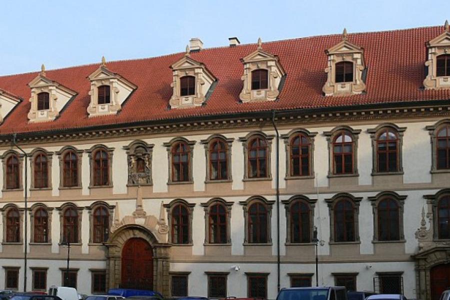 Valdštejnský palác