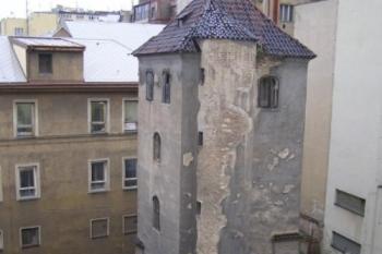 Hradební věž - Bartolomějská ul. (© Jiří Gaja 04/2006)