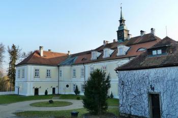 Nový Berštejn (zámek) ( © František Kinař 05/2017)