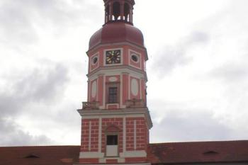 Roudnický zámek - z nádvoří (Helena Dvořáková ©   9/2005)
