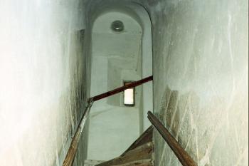 schodiště ze sakristie do oratoře (© Karel Husák, 09/2003)