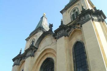 Roudnice nad Labem - chrám narození Panny Marie (© Hana Kubikova 10/2005)