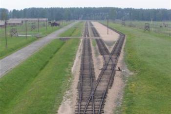 Auschwitz II. Birkenau ( © Petr Turyna 07/2004)