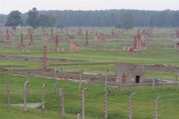 Auschwitz II. Birkenau ( © Petr Turyna 07/2004)