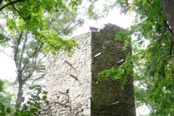 břitové čelo věže zv. Johanka ( © Jan P. Štěpánek 08/2008)