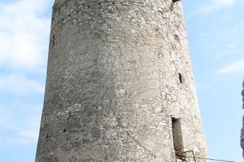 Donjon od JZ ( © Petr Turyna 08/2005)