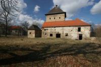 Kestřany - dolní tvrz