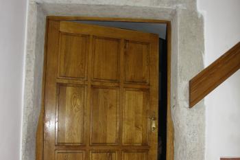 portál do síně v podzemí (© Karel Husák, 06/2010)