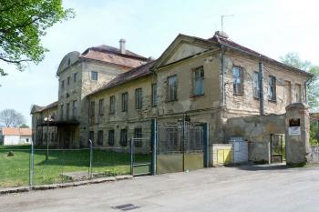 Vrbičany zámek (© František Kinař, 04/2012)
