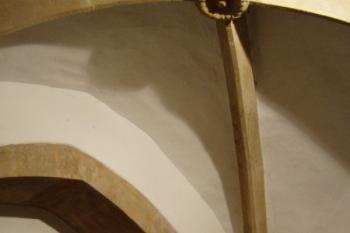 gotická klenba místnosti v přízemí věže (© Karel Husák 06/2004)