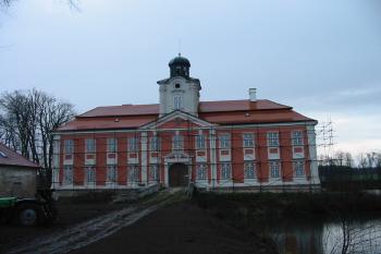 zámek od jihu (© D Dohňanský, 12/2014)