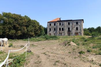 naděje na opravu žila opravdu jen chvilku (© Yarda Domin  08/2026)