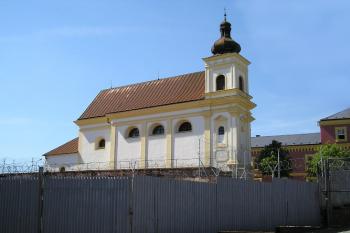 raně barokní kostel svaté Markéty v předhradí (připisováno G. P. Tencallovi) (© de ardoise 05/2005)