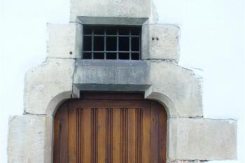 sedlový portál se světlíkem (© zdeněk komínek, 12/2006)